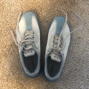 RAD Global training shoes M8/W 9.5